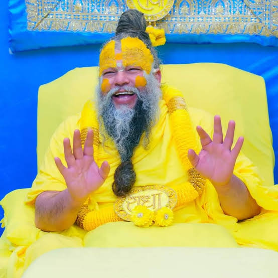 They don't hate him.

They hate Sanatan Dharma.

He's just standing in between.

#premanandjimaharaj