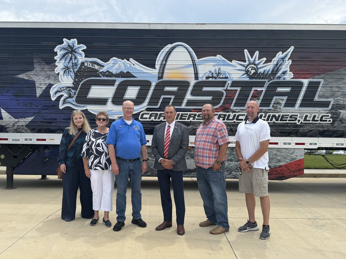 Our Assistant Superintendents and Board Members had the opportunity to meet Governor Kehoe at Coastal Cold Storage, neighboring Wright City East Elementary — highlighting how strong agribusiness connections can help benefit and support education in our community.