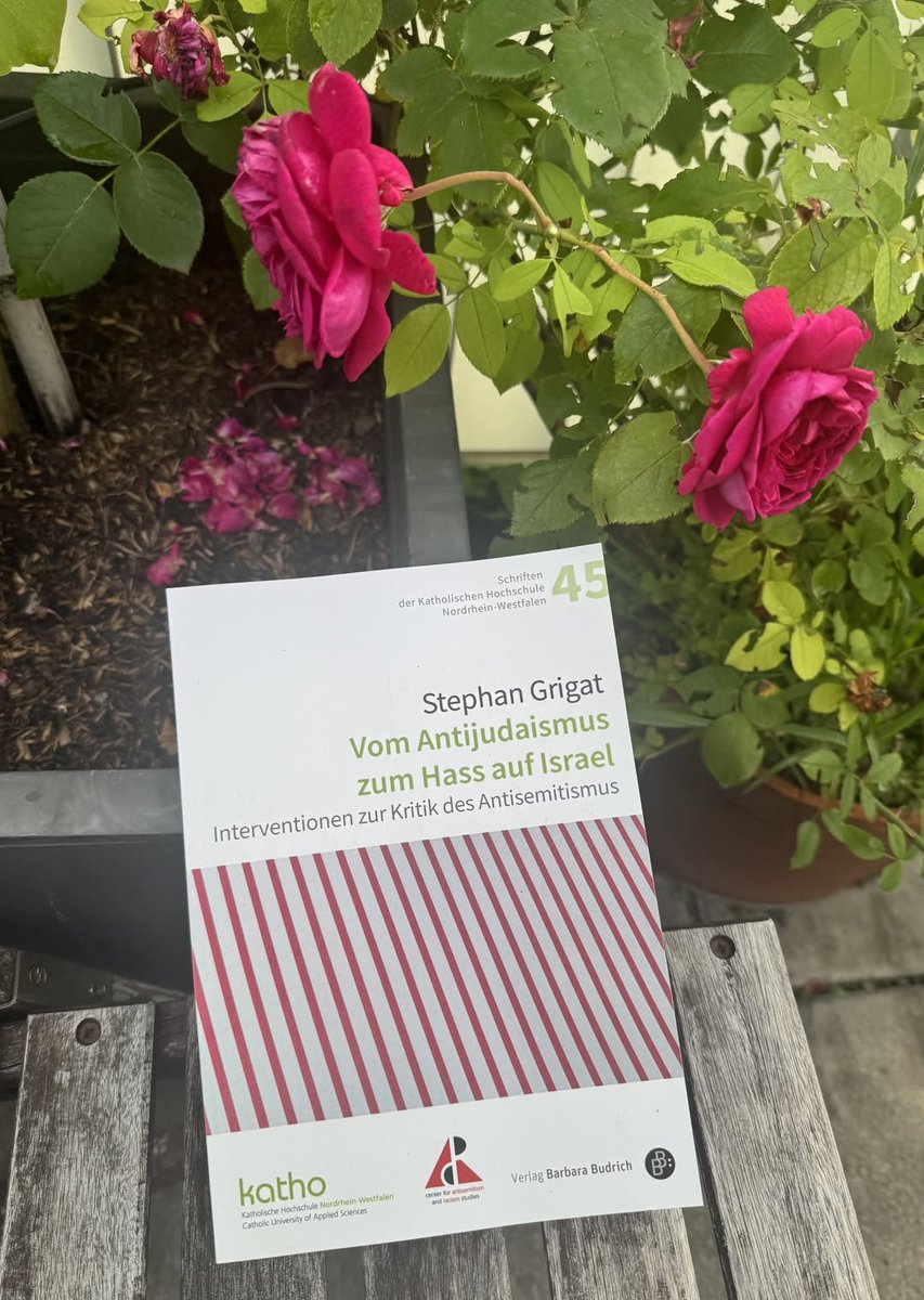 Präsentationen zu "Vom Antijudaismus zum Hass aus Israel" von Stephan Grigat, das open access zur Verfügung steht:
27.1O. HAGEN
29.10. AMBERG
30.10. BAD NAUHEIM
26.11. BONN
Und voraussichtlich Mitte November in der Jüdischen Gemeinde DÜSSELDORF
#antisemitismusbekämpfen