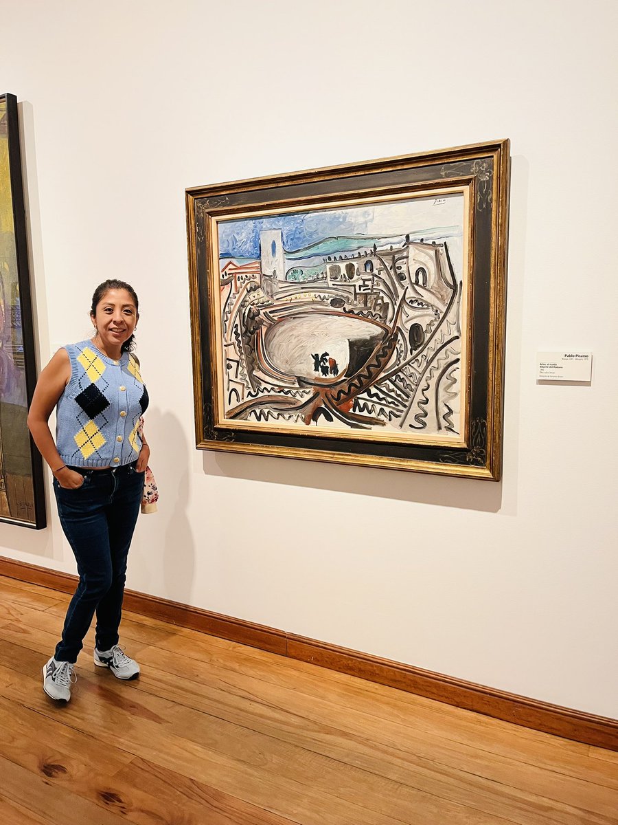 aryaidee's tweet photo. #botero https://t.co/c9SFc6AOQm