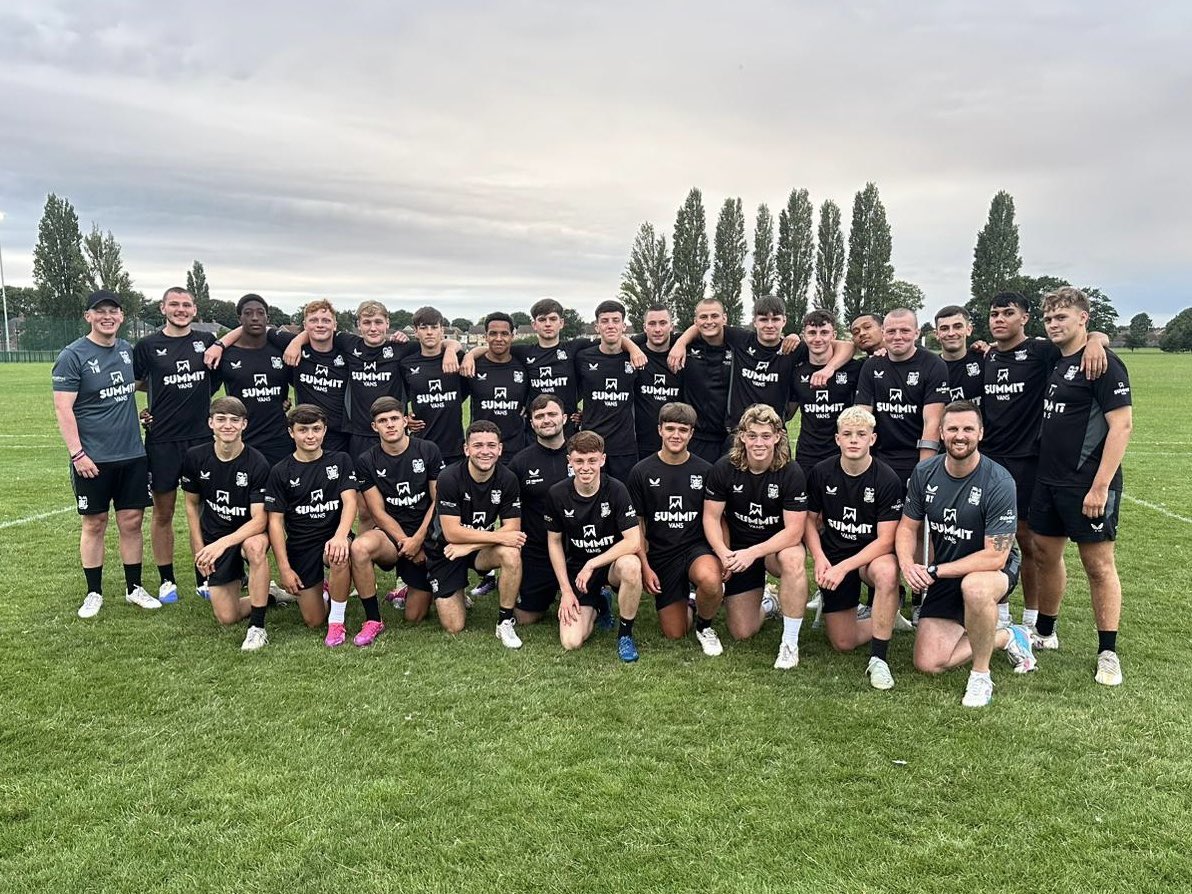 That’s a wrap on the 2024/2025 <a href="/hullfcofficial/">Hull FC</a> Scholarship Programme ⚫️⚪️
Huge thank you to all the players, staff, parents/guardians and sponsors! 👏🏼
It’s been another pleasing year for this young group who have continued to grow both on and off the field #nextgeneration