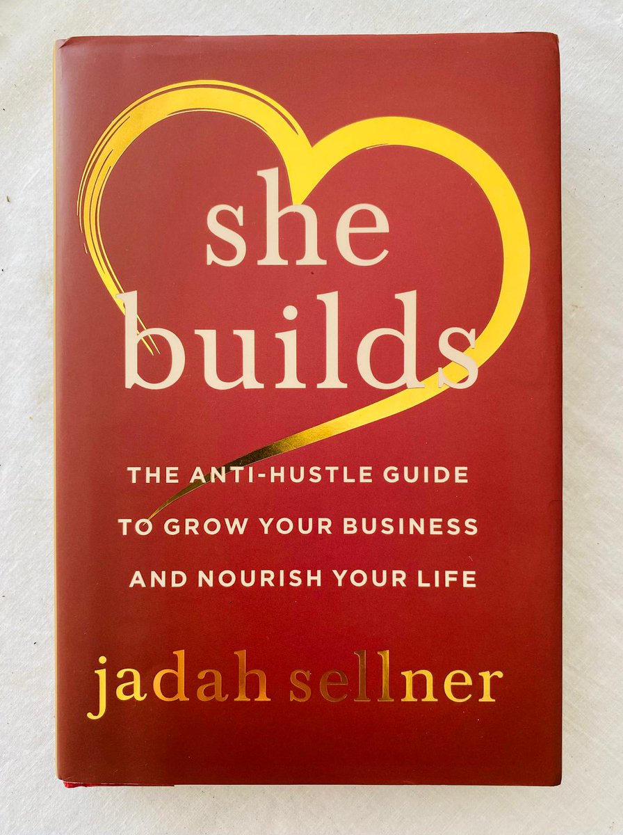 maryanne_pope's tweet photo. What are you reading this summer?

🤓I am reading this fantastic book!! 
She Builds by @JadahSellner 
Tons of great ideas for business owners💡 #smallbusiness #womenentrepreneurs #empoweringwomen #goodbookstoread #goodreads https://t.co/7pLnD3jIUt
