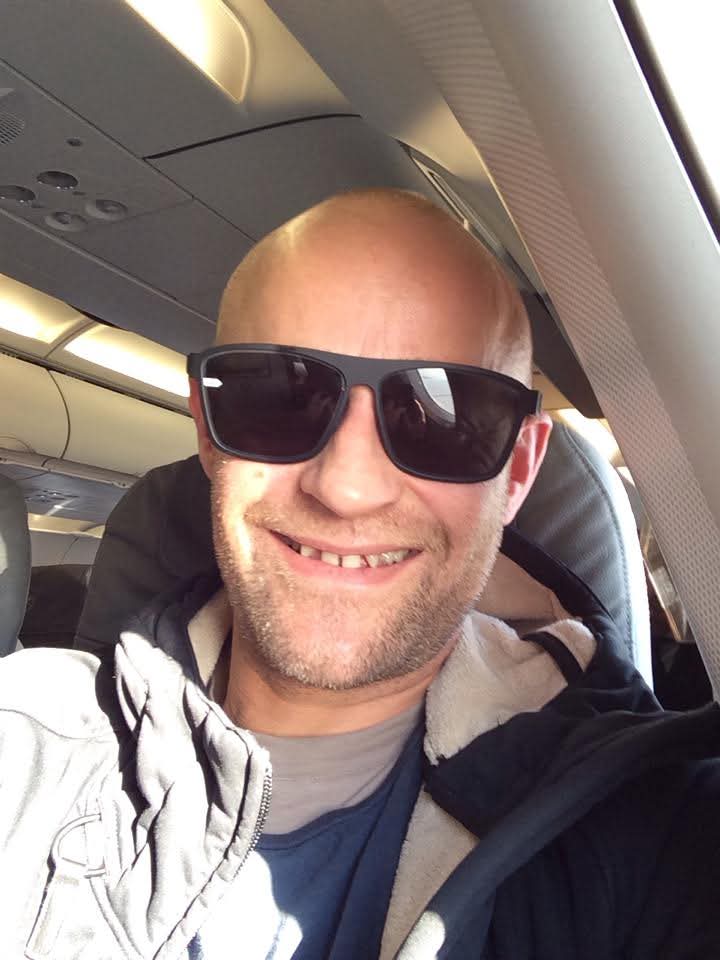 Vielen Dank an alle meine Fans auf der ganzen Welt und möge Gott Sie weiterhin für Ihre Liebe und Unterstützung segnen. Geben Sie Ihren Ländernamen ein und senden Sie mir eine E-Mail ♥️😘❤️❤️💝💝💓🥰🥰🥰💚💋💋