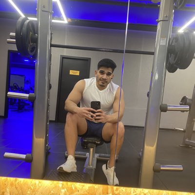 JairoJairo715's tweet photo. #NuevaFotoDePerfil https://t.co/ZWqn2QW32Y