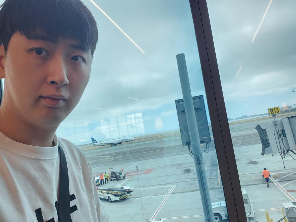 VARREL | Rangchu (@rangchu123) on Twitter photo Arrived in USA, San Francisco!
I am transferring my flight from city of JimmyTran. Arrived in USA, San Francisco!
I am transferring my flight from city of JimmyTran.