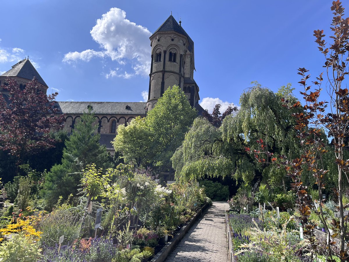 HotAireBand's tweet photo. This morning we went to Maria Laach Abbey, where we had time to explore the Abbey, farm shop, garden centre and the lakeside. 🪴🪴

We then enjoyed some time in Koblenz in the Afternoon, before our Concert in 
Koblenz, at Königsbacher Biergarten 🍺 🎶🎷🎺🥁 https://t.co/CJOu6QqEDS