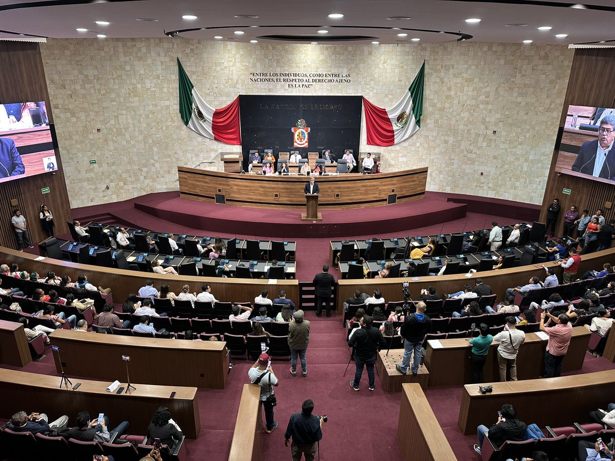 🔺#EnVivo l Sesión Ordinaria de la #LXVILegislatura del Congreso del Estado de #Oaxaca.

30 de julio de 2025

Sigue la transmisión en las redes sociales del H. Congreso del Estado de Oaxaca:

Facebook 👉🏼facebook.com/share/v/16qBSR…