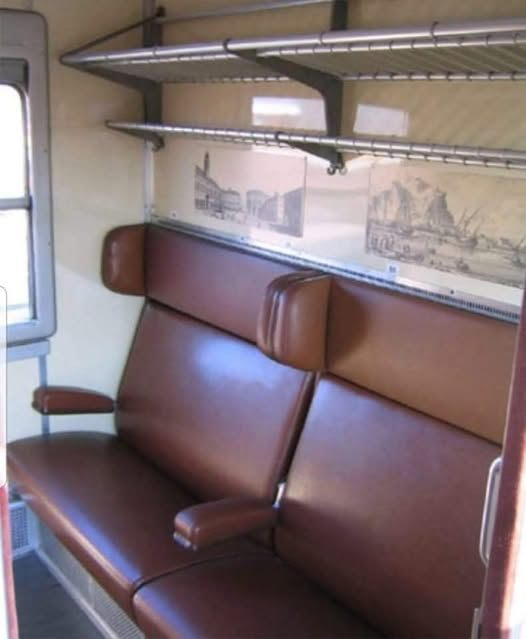 👉 Momenti di vita vissuta e un pizzico di nostalgia per la gioventù passata....
Ma che ne sanno i 2000 e gli utenti del freccia rossa???
Se questa immagine ti è familiare e ti fa tornare in mente dei ricordi, se ti fa piacere puoi condividerli con noi...