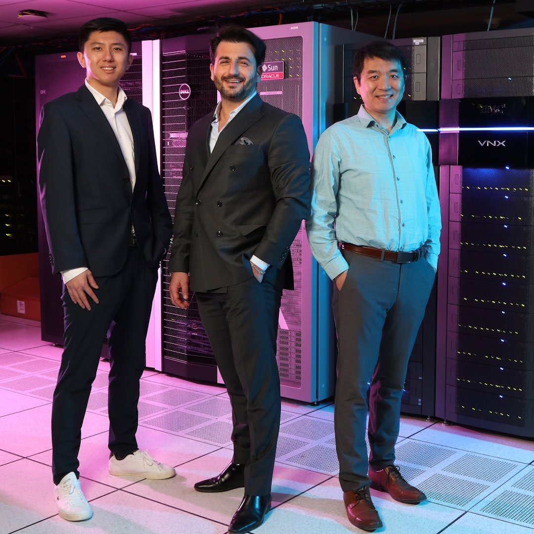 Queen's Law (@queensulaw) on Twitter photo Can AI improve access to justice? OpenJustice, led by Queen’s Law Prof. <a href="/samdahan06/">Samuel Dahan</a>, is using open-source, lawyer-trained AI models to transform legal research & support. Backed by $1.3M+ in funding from #NSERC, #Mitacs, #SSHRC & project partners. bit.ly/4fcLNet Can AI improve access to justice? OpenJustice, led by Queen’s Law Prof. <a href="/samdahan06/">Samuel Dahan</a>, is using open-source, lawyer-trained AI models to transform legal research & support. Backed by $1.3M+ in funding from #NSERC, #Mitacs, #SSHRC & project partners. bit.ly/4fcLNet