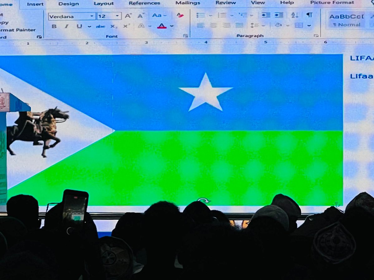 #UPDATE: Dowladda Federaalka #Somali ayaa Laascaanood kaga dhawaaqday maamul cusub oo ay ku dhistay ergooyin ka yimi #Sool &amp; #Sanaag, waxa loo bixiyey #Woqooyi_Bari state, caasimaddiisu waa #Laascaanood, calankiisuna waa kan hoose.
