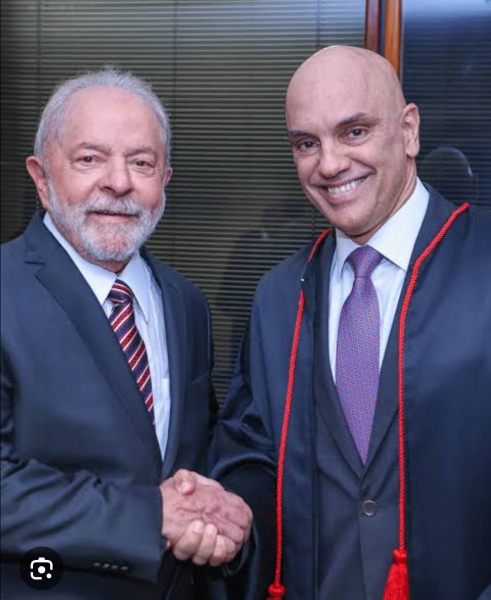 andreiadoda's tweet photo. Pesquisa: De que cidade do Brasil está quem apoia Lula e Alexandre? Bora mostrar que somos muitos , aqui americano não manda #Lula #alexandredemoraes #Brasil #Politica @LulaOficial https://t.co/uxwFGZAJLb