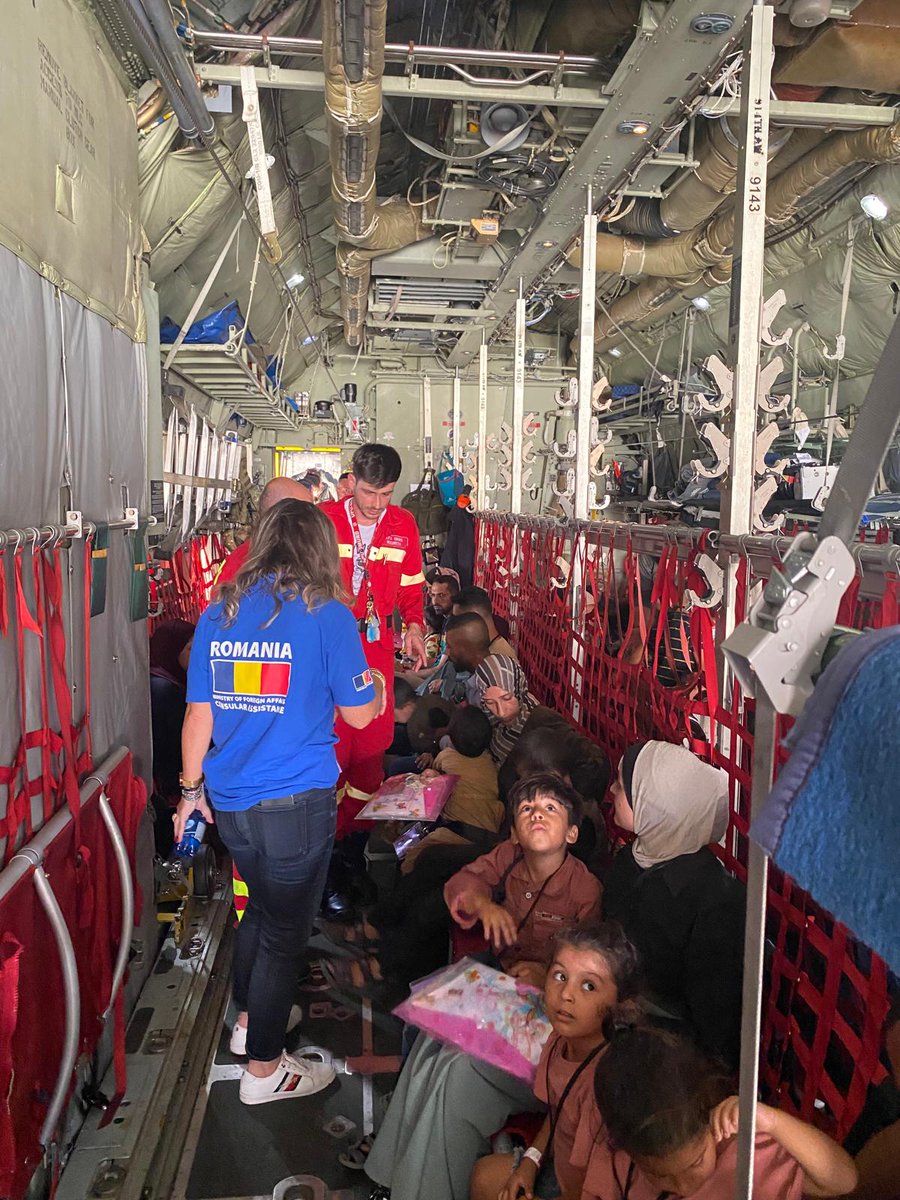 oana_toiu's tweet image. Today Romania successfully organised a humanitarian Medevac flight for patients from Gaza hospitals and their families departing from Israel.  This is the eights Romanian humanitarian flight with patients from Gaza. In cooperation with national, EU and regional partners,…
