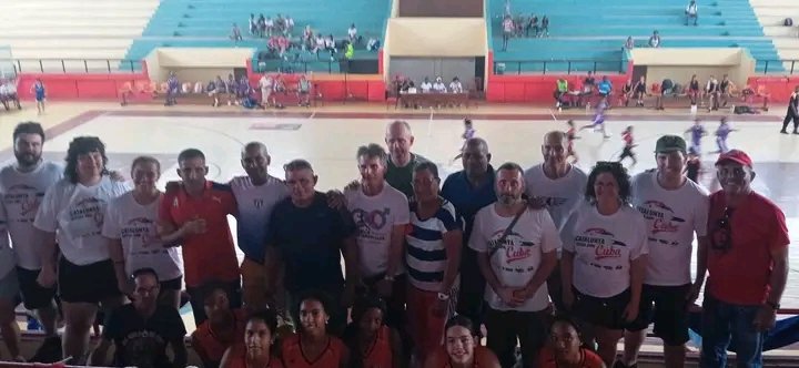 Intercambio entre el Voluntariado de Catalunya, España para estrechar las relaciones con Santa Clara fundamentalmente en el Baloncesto y el Atletismo. Estuvieron presentes Funcionarios del ICAP, Inder Municipal y Provincial, EIDE y otros Funcionarios. #VillaClaraConTodos