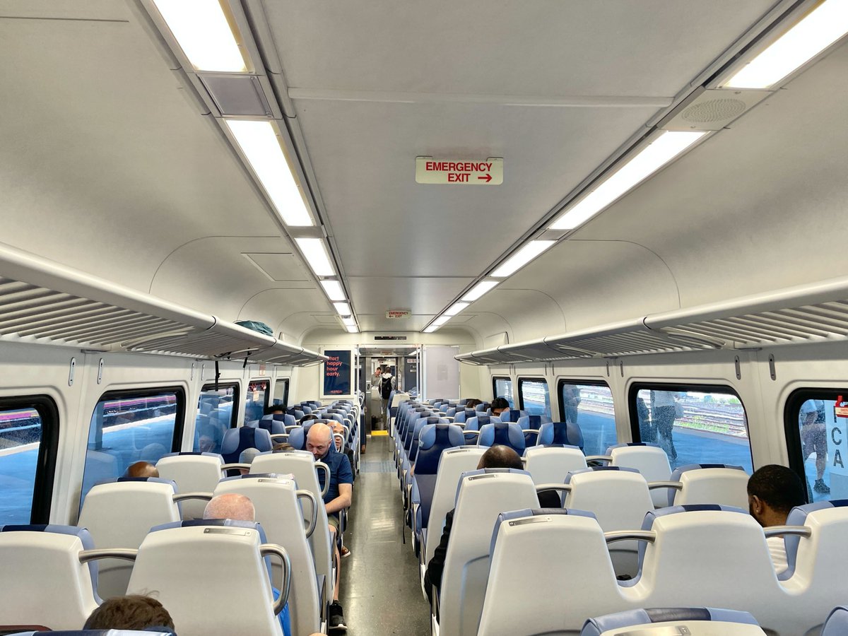 LIRR tweet media