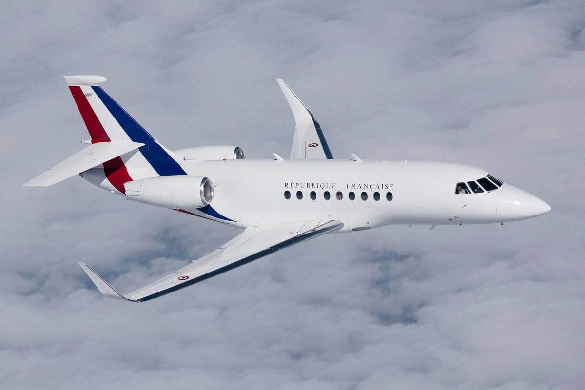 FlottePresident's tweet photo. 🛬 Le Dassault Falcon 2000EX 🇫🇷 République Française immatriculé #FRAFC a atterri près de Larnaca, Chypre.

📋 Bilan (estimation) :
~ 3h50 de vol
~ 3.196 km parcourus
~ 3.300 kg de carburant consommé

Revoir ce vol #CTM005 : https://t.co/Fi6JAi3b6q https://t.co/nO1gHekqOg