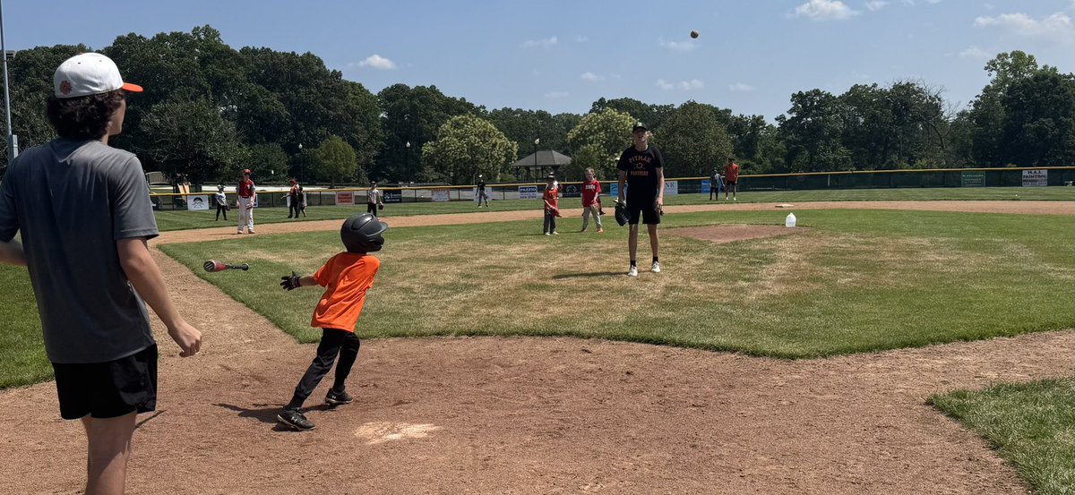 CoachHopely's tweet image. “The Future” baseball clinic at Alcyon Park is in the books! Lots of water breaks and some freeze pops helped us through the heat! The future of baseball is bright! Thank you to all the high school players who volunteered and to all who participated. @PHSBaseballNow