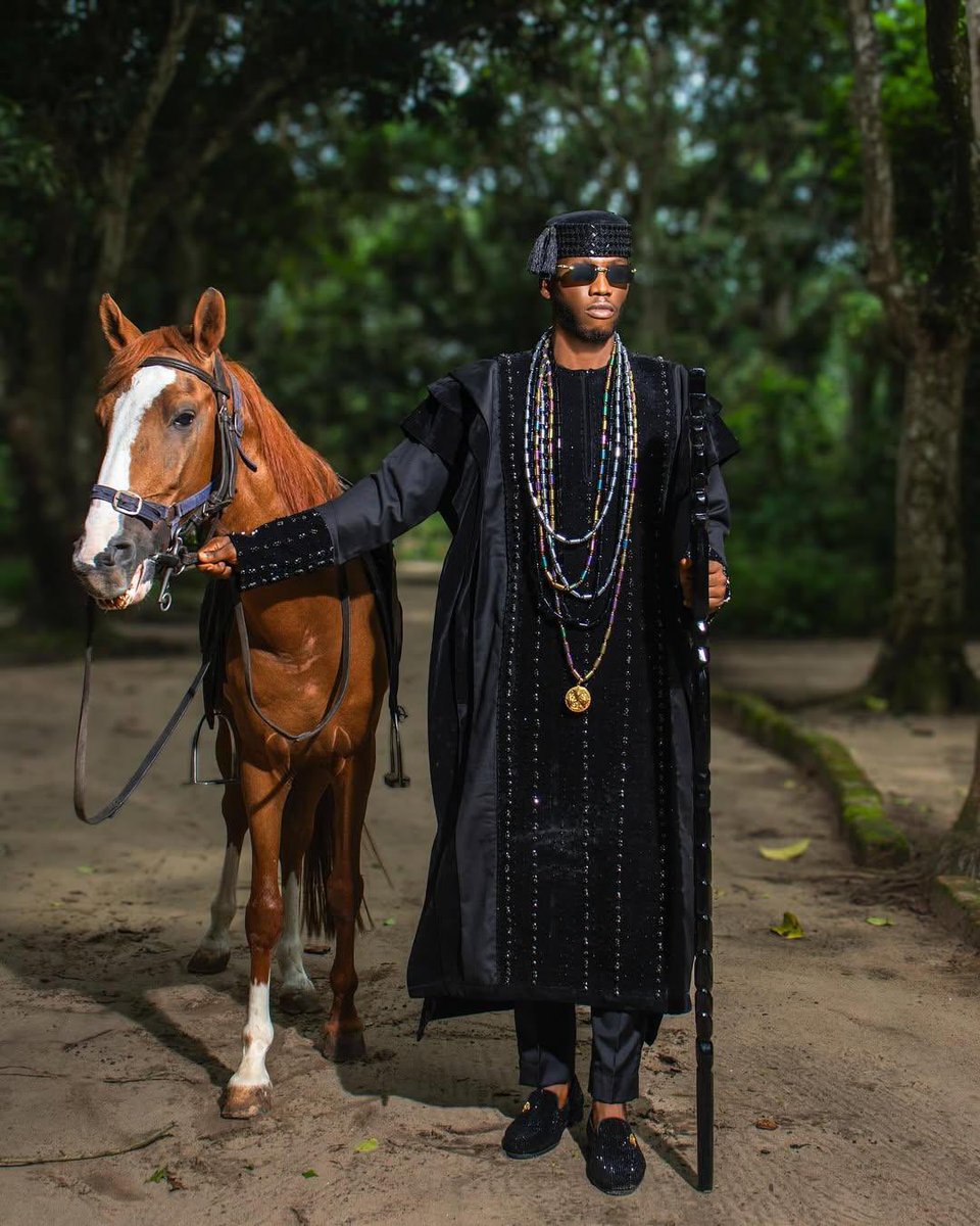 Others dey Cry, King Kanyikunmi dey check who go be him Queen. 
No tears over here, just class and royalty.  #BBNaija #KayiKunmiNation