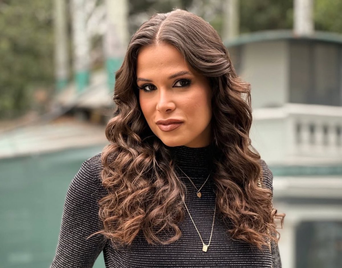 🚨 SERÁ? Segundo Alex Gallete, esses são alguns nomes que estarão no elenco principal da nova edição de #AFazenda:

Juju Salimeni, Yarley, Sarah Andrade e Jeniffer Castro. #AFazenda17