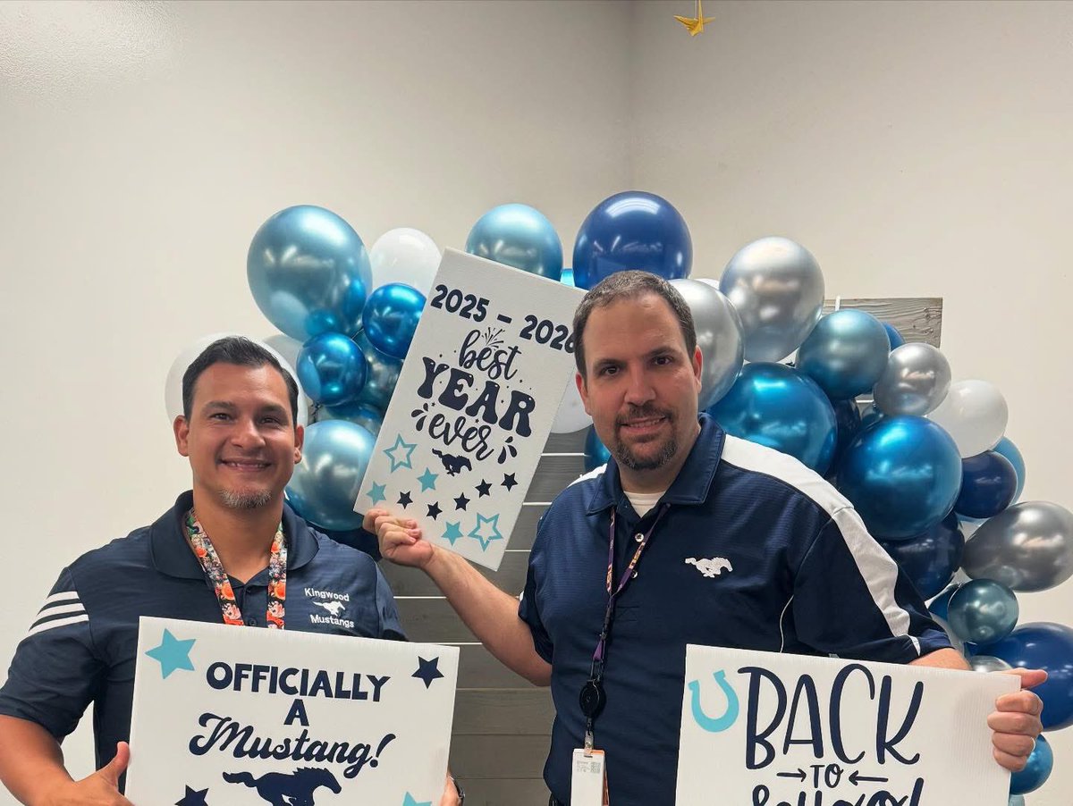 FGarzaKHS's tweet image. Geno and I with our New Teachers! #KHSMustangs @HumbleISD_KHS