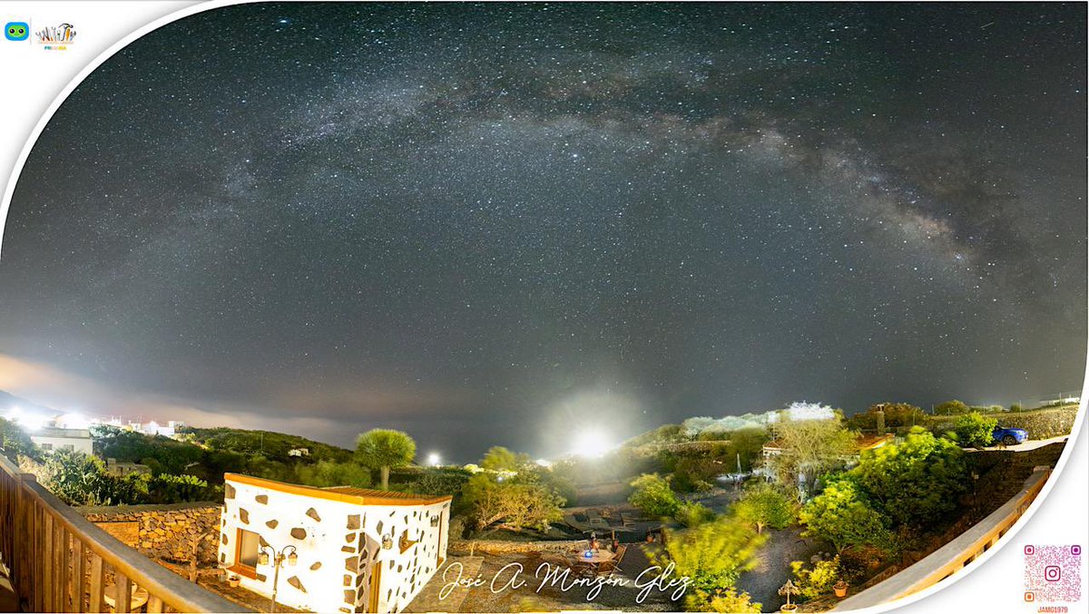La vía Láctea desde el pueblo de Isora, en la Isla de El Hierro. #cielosESA