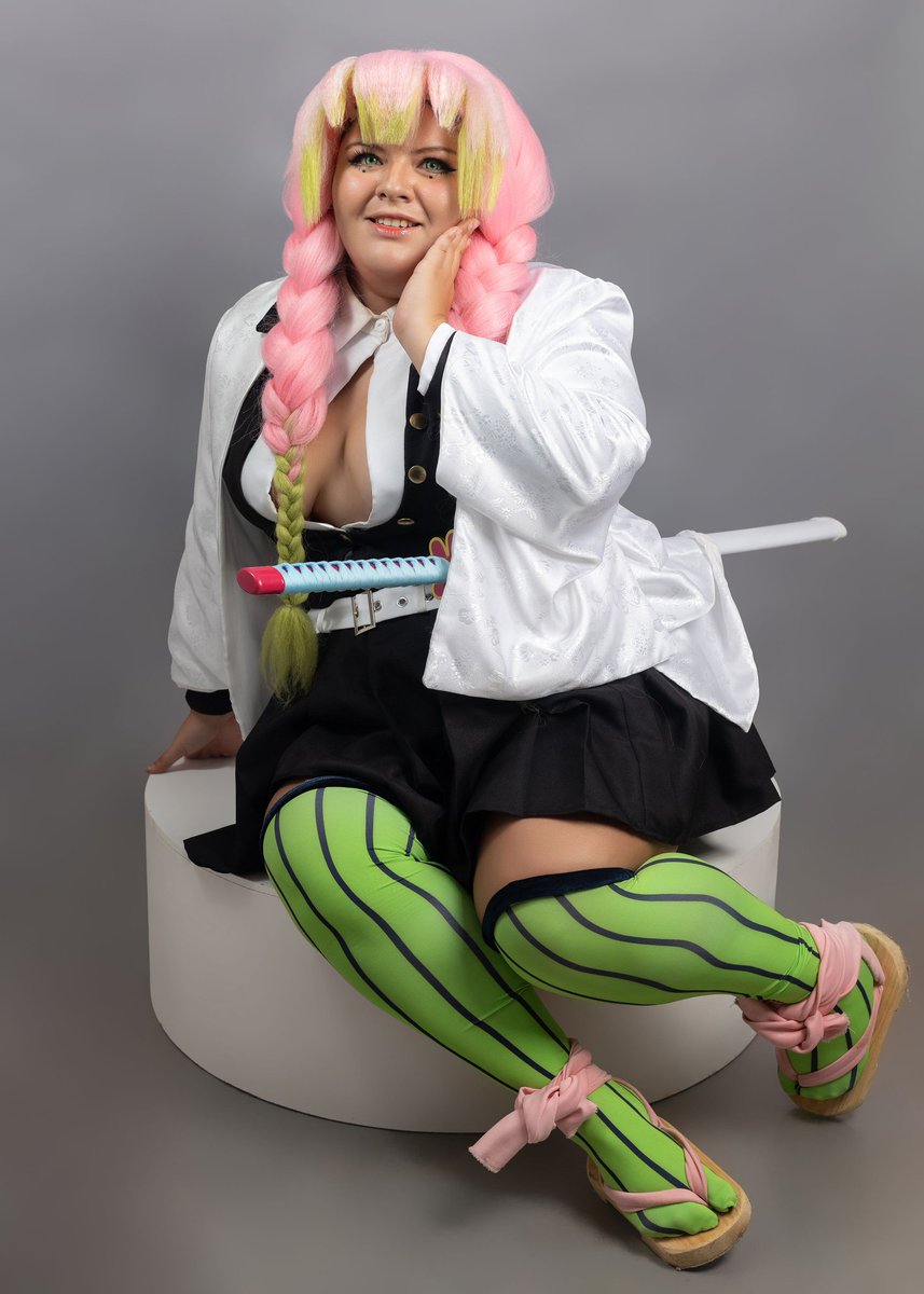 Cintymurillon's tweet photo. Hallo mis tomodachis por aquí les dejo unas fotitos de mitsuri antes del estreno de la nueva película 
#kanrojimitsuri #Mitsuri #cosplay https://t.co/8j2XaERKpr