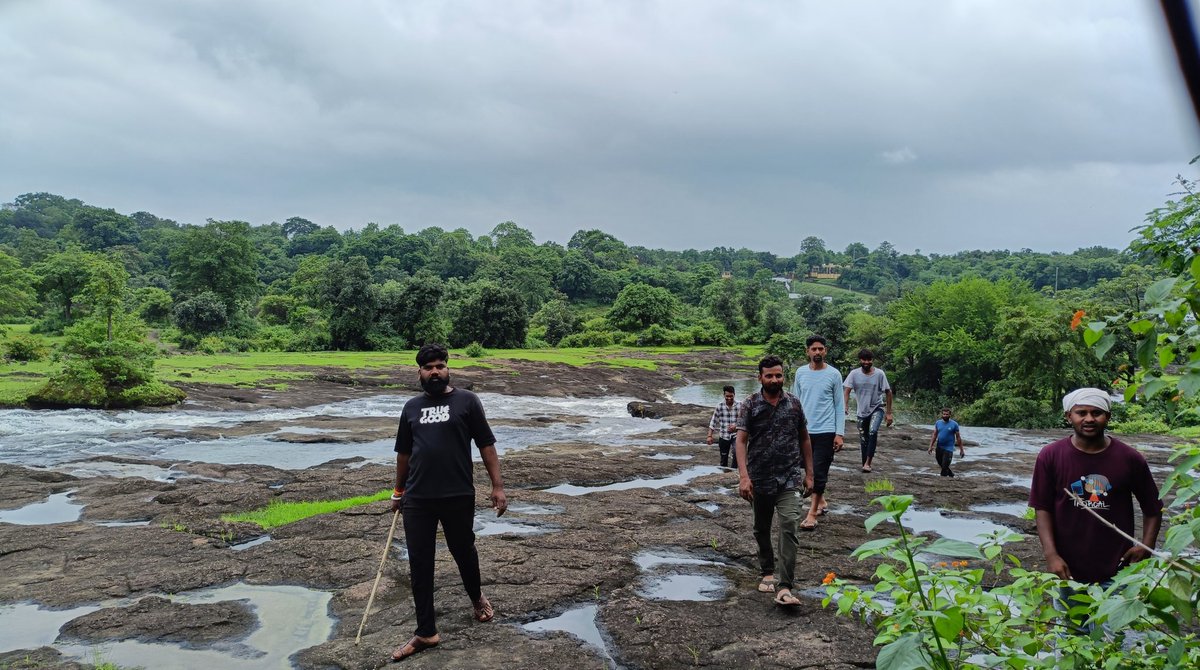 The Satyam Singh (@satyamsinghsol1) on Twitter photo On Sunday 27th evening I have visited at #Dumna Nature Reserve #Jabalpur these innosens, criminal & chains smoker person was came there near Jharna side & they stated abuse to everyone & they showed everyone stick.
I hope <a href="/jabalpurdm/">Collector Jabalpur</a>
<a href="/jabalpurpolice/">JABALPUR POLICE</a> will take action on them. On Sunday 27th evening I have visited at #Dumna Nature Reserve #Jabalpur these innosens, criminal & chains smoker person was came there near Jharna side & they stated abuse to everyone & they showed everyone stick.
I hope <a href="/jabalpurdm/">Collector Jabalpur</a>
<a href="/jabalpurpolice/">JABALPUR POLICE</a> will take action on them.