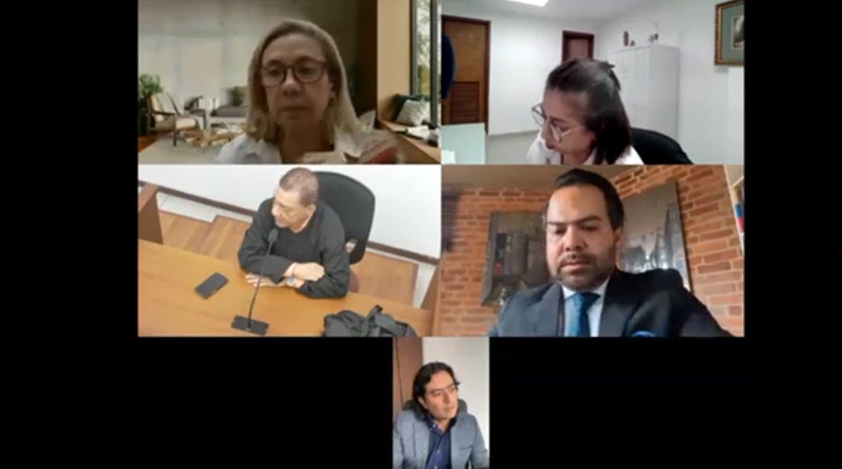En estos momentos se reanuda la audiencia preparatoria de juicio contra Nicolás Petro por los delitos de enriquecimiento ilícito y lavado de activos. El abogado de la defensa Alejandro Carranza seguirá referenciando las pruebas que, a su juicio, no deberían ser tenidas en cuenta