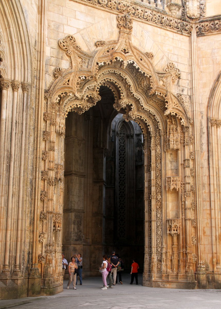 Why is the gate so large?

Santa Maria da Vitoria Monastery in Batalha, Portugal
x.com/HomerosHayyam4…