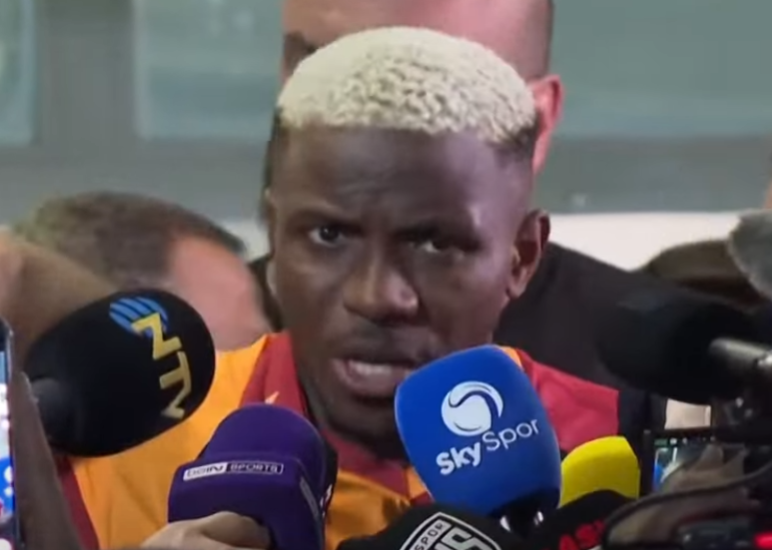 Victor Osimhen: "Evime geldim."