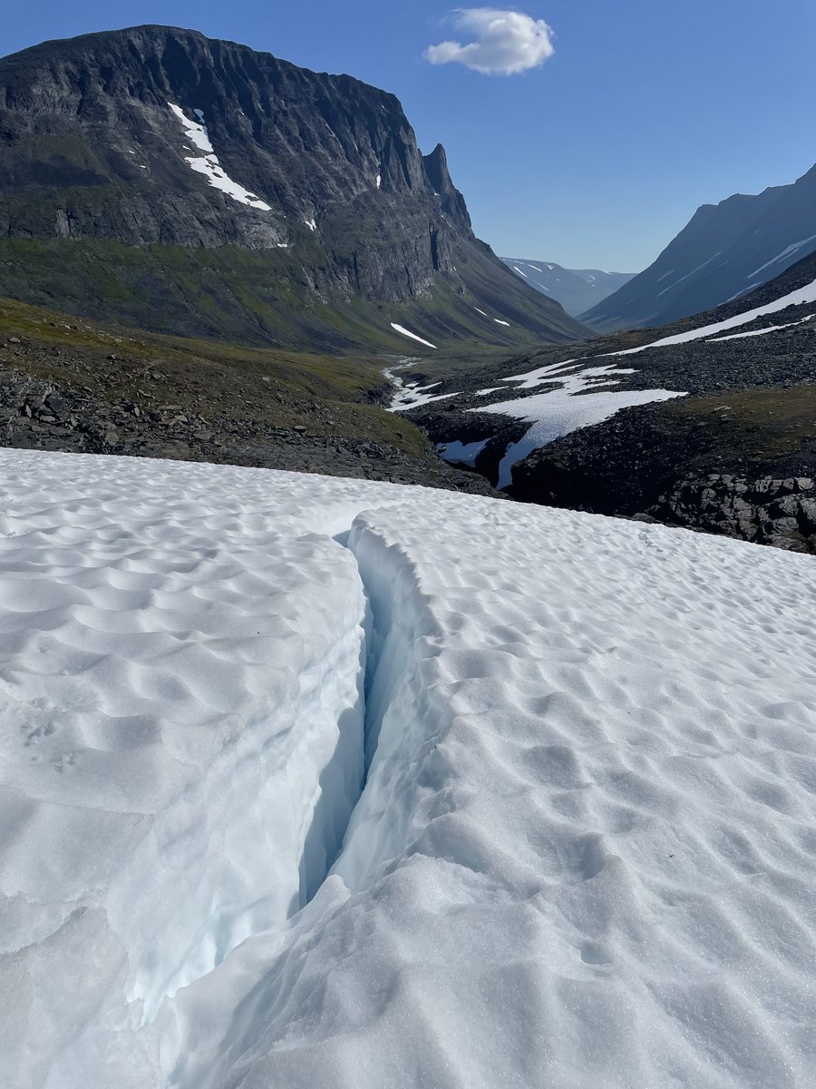 I conclude my term as 🇱🇻 Ambassador to 🇸🇪 by devoting a 120km hike ⁦<a href="/Kungsleden/">Kungsleden</a>⁩ to Dag Hammarskjöld’s legacy ▶️. “Insatsen söker oss inte vi insatsen” it has been a privilege to work for 🇱🇻🇸🇪 relations. Tack Sverige! ⁦<a href="/Latvian_MFA/">Latvian MFA 🇱🇻 | #StandWithUkraine 🇺🇦</a>⁩