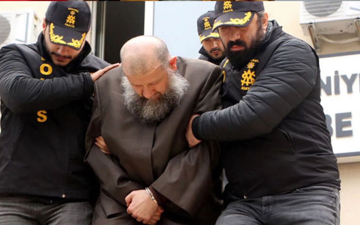 Türkiye’deki kıtlık, kuraklık, don, ekonomik krizler, yangınlar vs.

Ülkemiz tüm bu musibetlerden kurtulmak istiyorsa hapisanede suçsuz yere yatan Yusuf hocayı serbest bırakmalı.

Bir mazlumun âhı, indirir semayı…