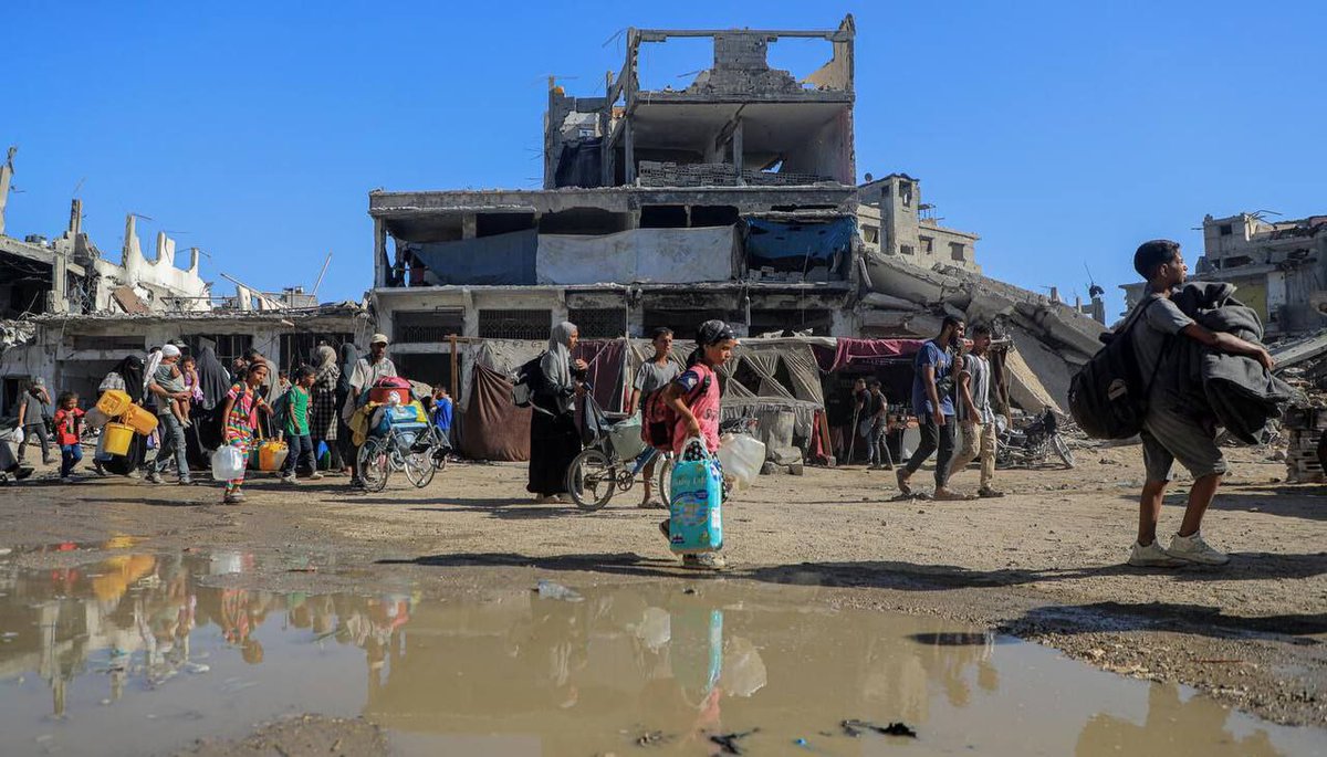 🔴 Gazze Belediyesi:

“Gazze’de su kirliliği nedeniyle çocuklar arasında bağırsak ve cilt hastalıkları yayılıyor.”