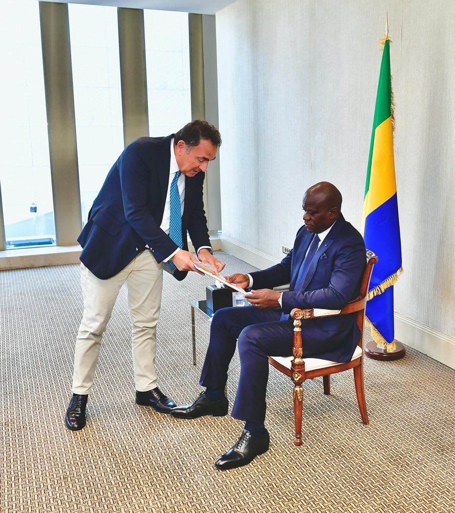 Les échanges ont porté sur les infrastructures, l’hydroélectricité, l’urbanisme et la coopération sanitaire.

#InvestissementÉtranger #Développement #RelationsBilatérales