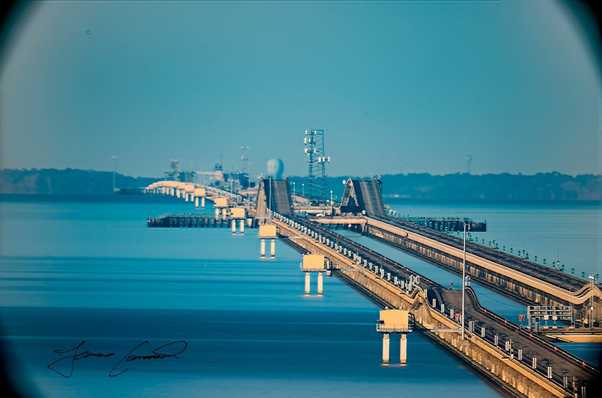 13. Lake Pontchartrain Causeway, a mais longa ponte contínua sobre a água do mundo. 

Seu comprimento pode ser usado para demonstrar visualmente a curvatura da Terra.