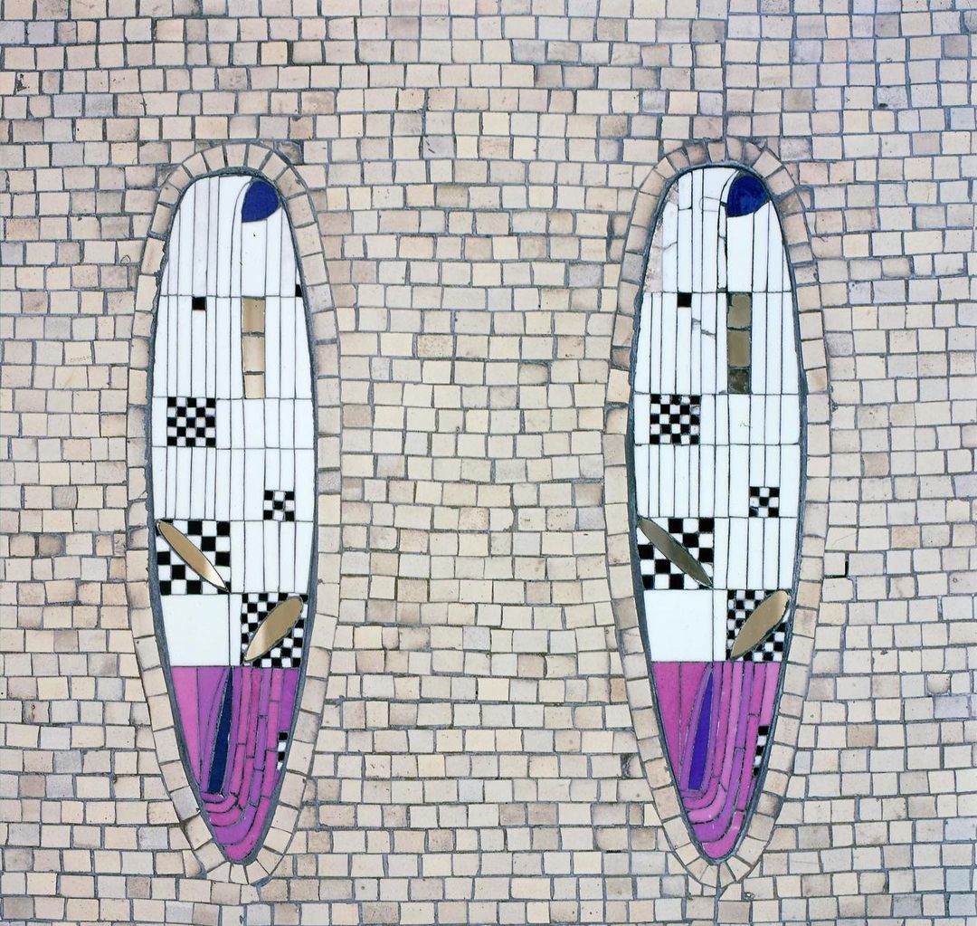 DuilleDesign's tweet photo. Interior detail: The Hill House. Charles Rennie Mackintosh. 1904.
Photo: The HillHouse NTS. https://t.co/XiPos3fQm1