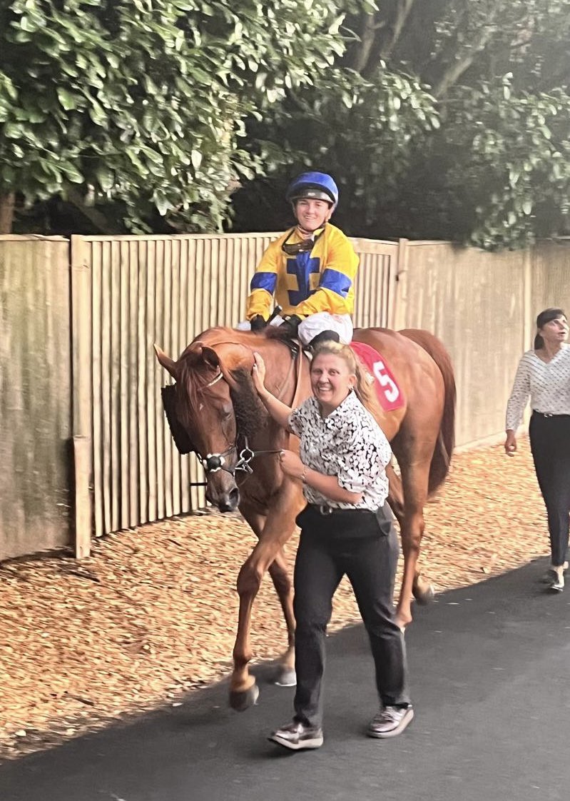 Archie Watson Racing (@archie_watson) on Twitter photo WINNER Scarlet Moon wins under a great ride from <a href="/HollieDoyle1/">Hollie Doyle</a> at Sandown. Well done to Ben & Sir Martyn Arbib and to all the team at home! #winner #saxongate WINNER Scarlet Moon wins under a great ride from <a href="/HollieDoyle1/">Hollie Doyle</a> at Sandown. Well done to Ben & Sir Martyn Arbib and to all the team at home! #winner #saxongate