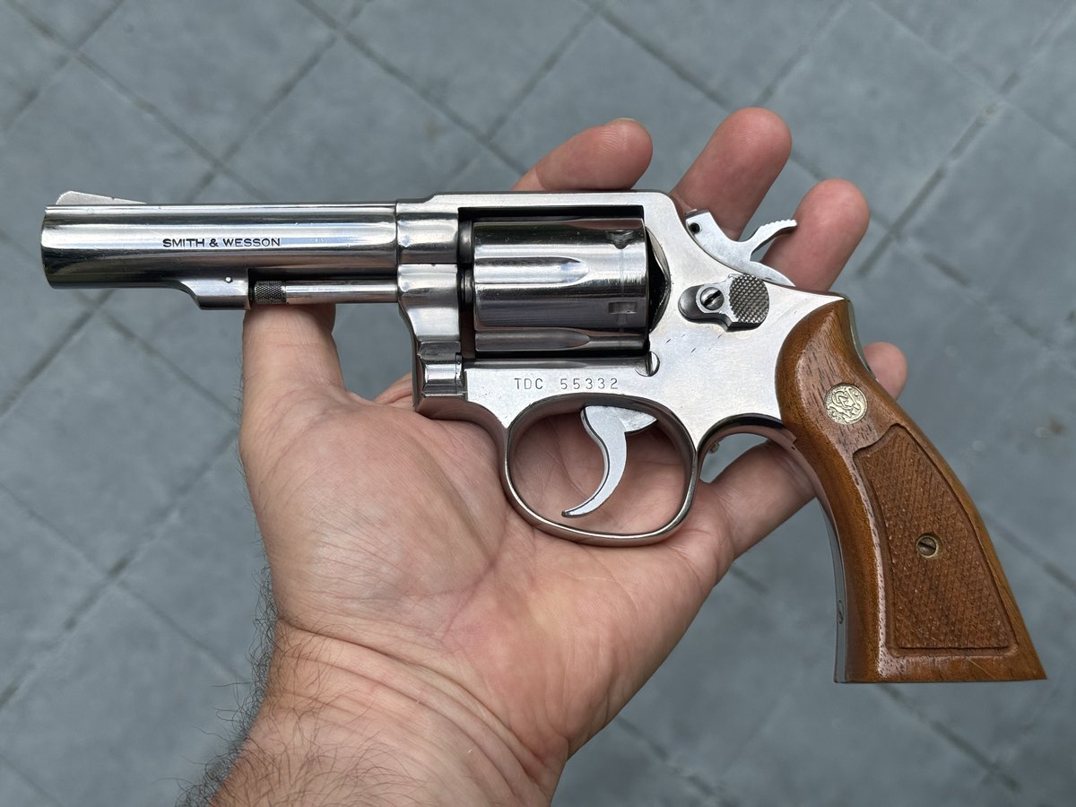 Texas Department of Corrections didn't mess around in 1981 when they ordered 425 <a href="/Smith_WessonInc/">Smith & Wesson Inc.</a> Model 65s with exotic gonçalo alves grips. .357 Magnum thunder in a K-frame package. Fixed sights = all business. This is what "institutional badass" looks like. 💀🔥