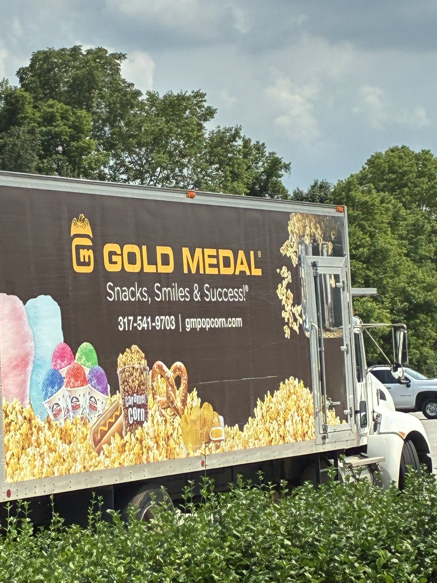 Who is ready for 🍿  🥨 and some of the best 🌭 around! Fall preparation continue to take place! We are getting excited  to see everyone back on the courts and fields.