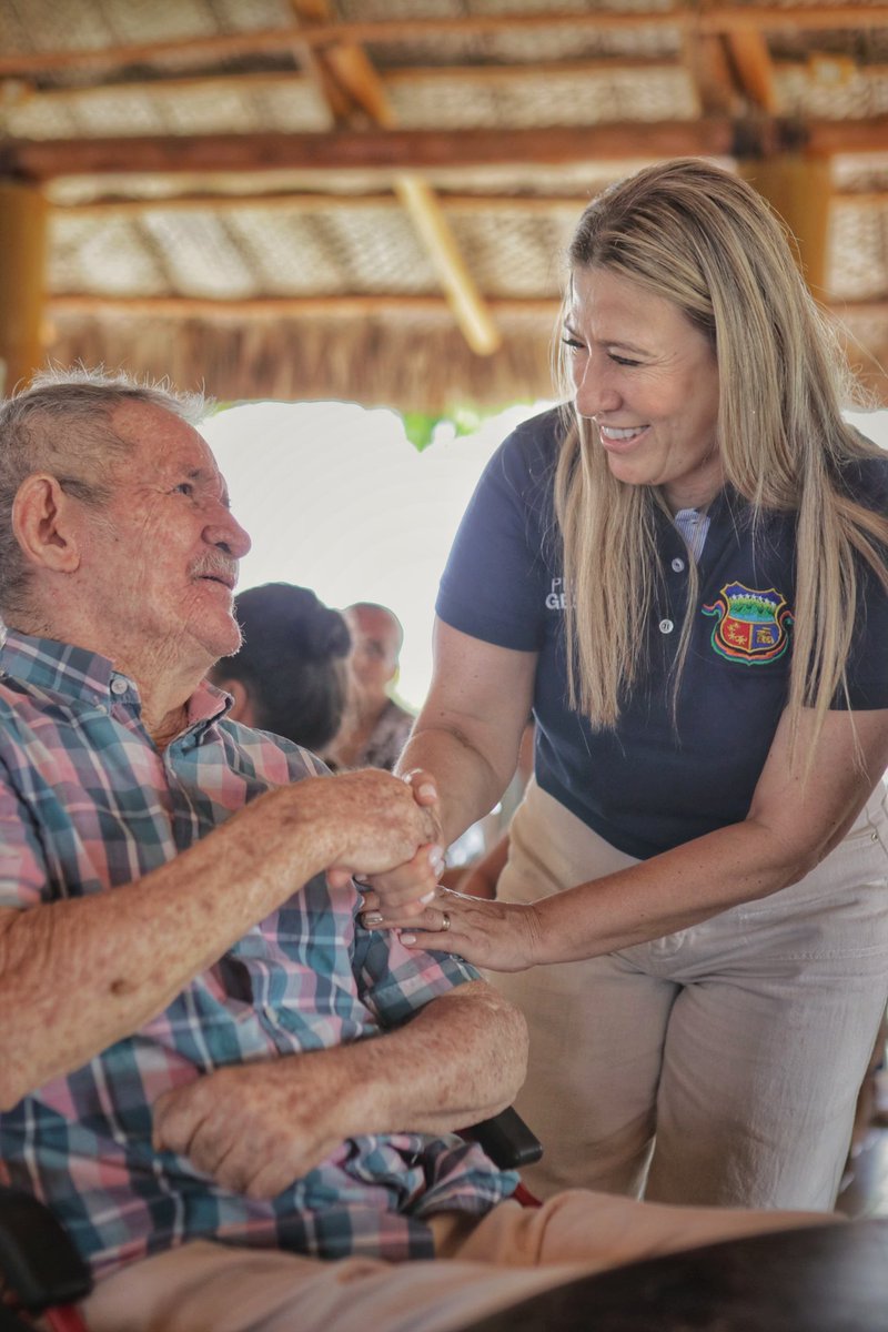 Reconocemos a quienes cuidan con amor y dedicación. 💙
Con la entrega de ayudas técnicas seguimos apoyando a las personas con discapacidad y facilitando la labor de sus cuidadores. <a href="/GobdelCesar/">Gobernación del Cesar</a> <a href="/HermesMartinezU/">Hermes Fernando Martínez</a>