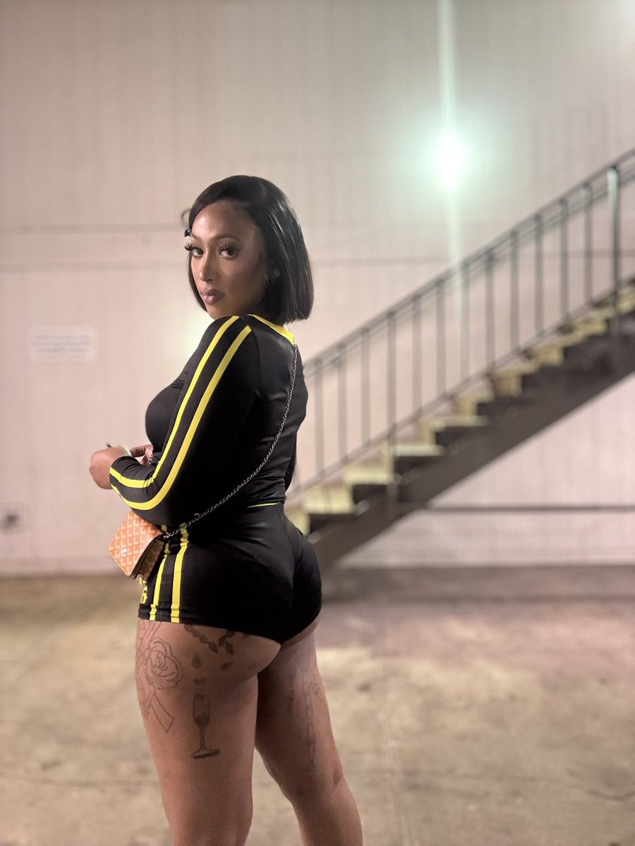 naebandxxx's tweet image. They Keep Pressing Me To Drop, Im Tryna Be Strategic ♎️🆙

#dmvfreaks
#dmvmeetups
#pgfreaks
#vafreaks
#bmorefreaks