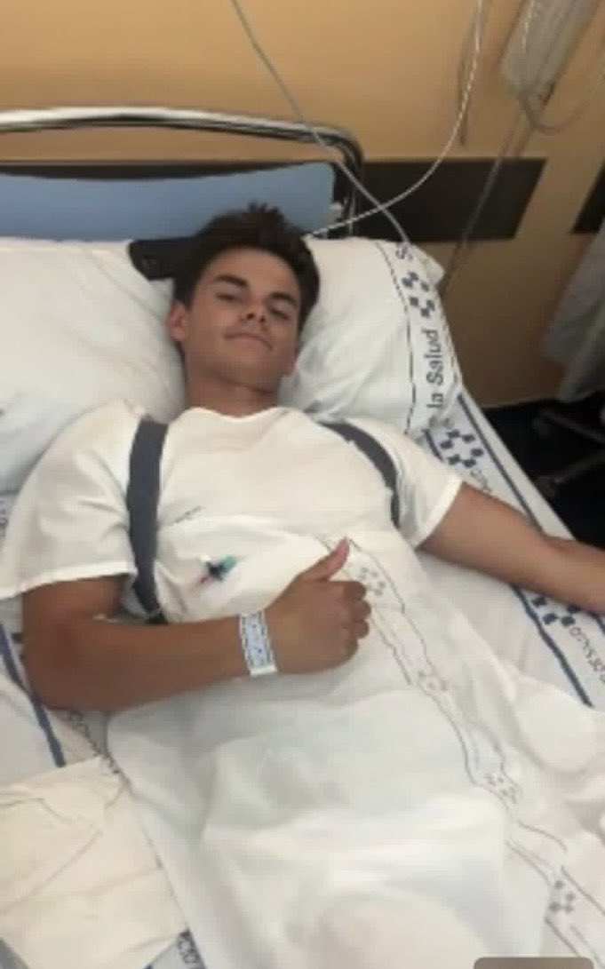 txk333's tweet photo. #ripizel 🕊️💔 
siempre se van los mejores, pero en este caso se fueron los peores💔😢
espero que este fumando vape mora menta allá donde este mio🙏🏻✝️ https://t.co/hoCaGn6P8c