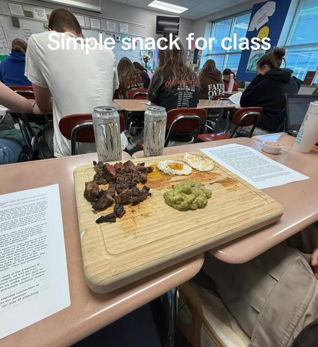 🕐HOURLY🕑 shitpost tweet media