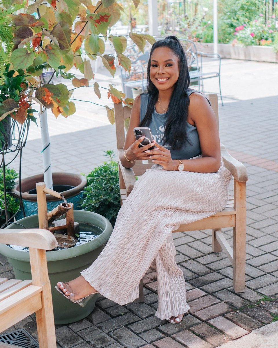 We’re so excited to officially welcome Lexus Lemon to the Sunny Darden Group as our newest Real Estate Advisor! 💛⁠
⁠
She’s the kind of person who turns real estate into a relationship, and we’re lucky to have her on our side (and so are her clients!).⁠