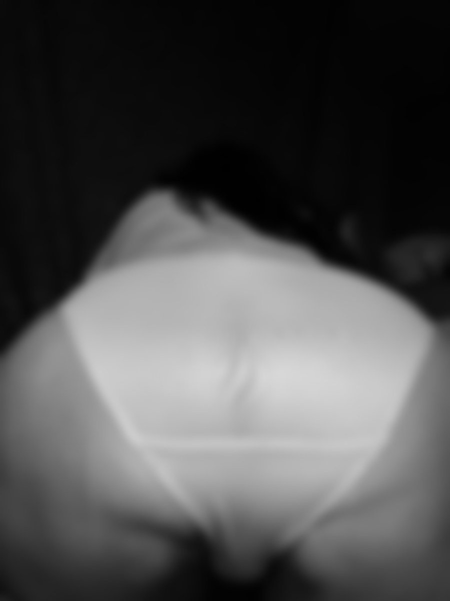 I arched my back and gripped the sheets.
I wasn’t ready… and I still begged for more.”
[onlyfans.com/maskedjasmine] 🖤