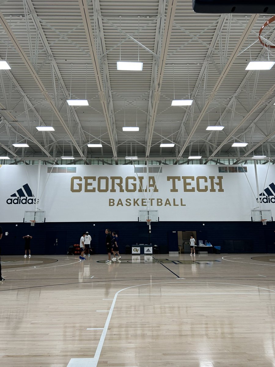 GREENLIGHT MEDIA tweet media