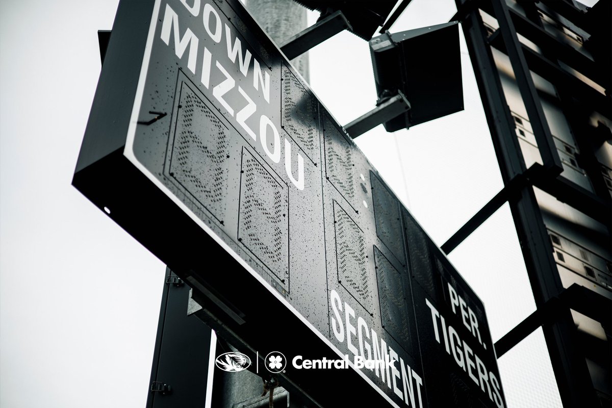 Smells like football 

#MIZ | #STP