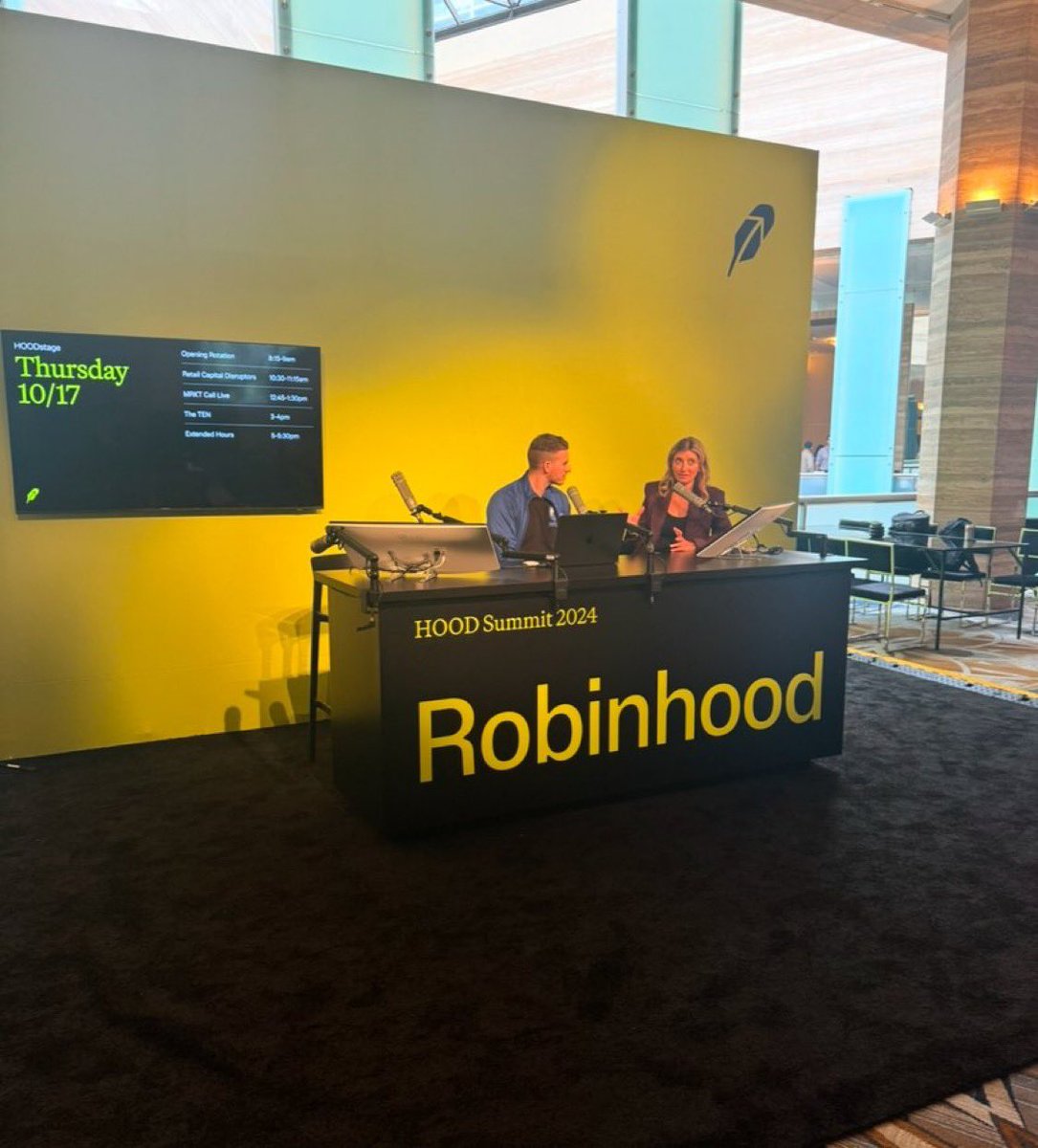 🔵MARKET: "ROBINHOOD ($HOOD) supera le aspettative con un utile per azione di $0,42 e ricavi di $989 milioni"