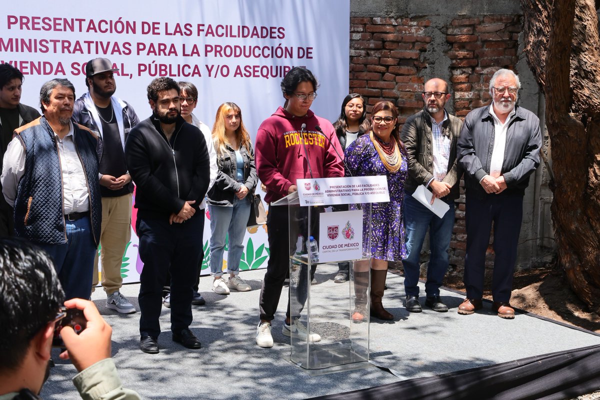 ClaraBrugadaM's tweet image. Presentamos las "Facilidades Administrativas para la Producción de #ViviendaSocial, Pública y/o Asequible" porque queremos que las y los jóvenes accedan a un hogar digno y construyan comunidad con arraigo.

Con proyectos y presupuesto asegurados, ahora simplificamos once trámites…