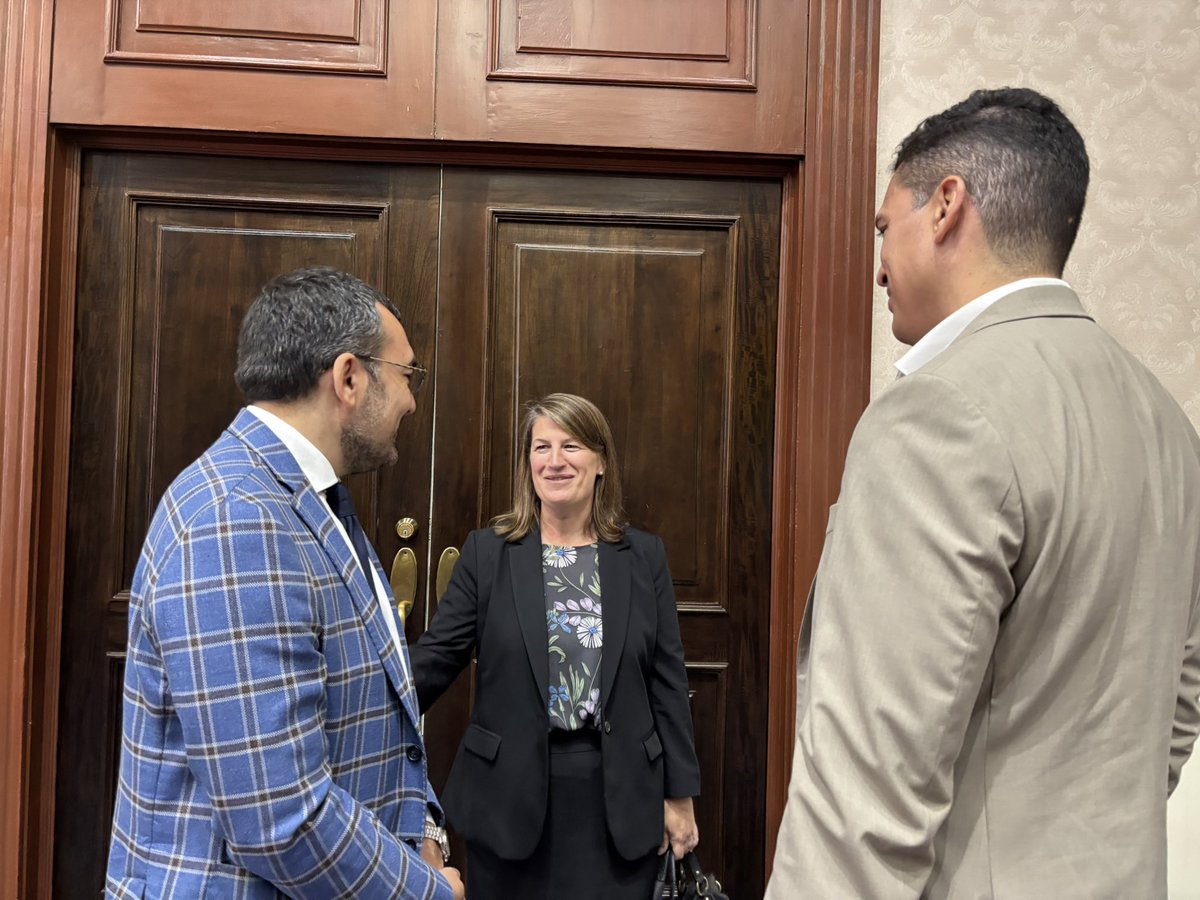 📣 ¡Lanzamos nuestra estrategia de alianzas con el sector privado!

Una hoja de ruta construida junto a más de 70 empresas, gremiales y organizaciones para promover una migración segura y un desarrollo económico más inclusivo.

#AlianzasEstratégicas