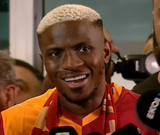 Victor Osimhen: "Hikaye devam ediyor. Galatasaray'da devam ettiğim için çok mutluyum."